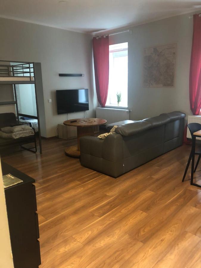 Apartament Srodmiescie 1 Sypialnia Oraz 1 Salon Lejlighed Wałbrzych Eksteriør billede